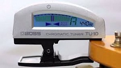BOSS-TU-10-SV Тюнер-прищепка хроматический, цвет серебрянный